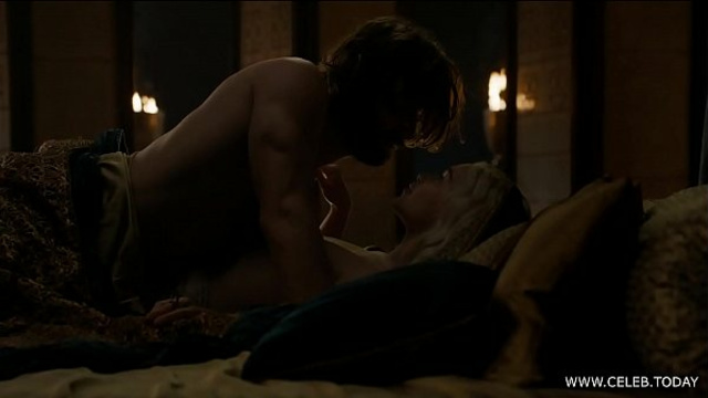 Emilia Clarke Sex Scene Game of Thrones