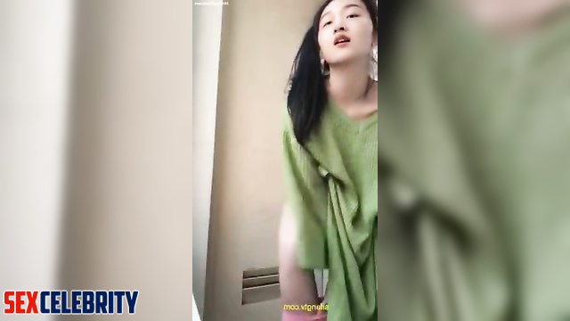 Chinese deepfake erotic with hot Zhou Dongyu = 周冬雨 智能換臉 色情