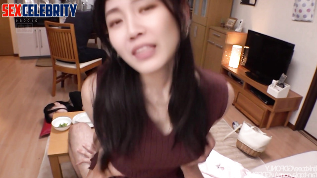 Sneaky slut Shin Hyun-been (신현빈) fucks her roomates BF 가짜 포르노 [PREMIUM]