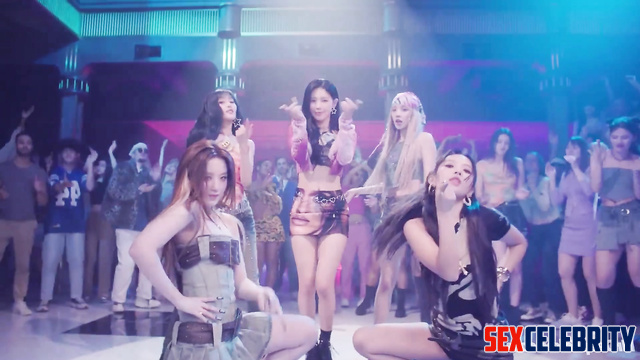 Famous kpop group (G)I-DLE in music porn (PMV 딥 페이크 에로틱)