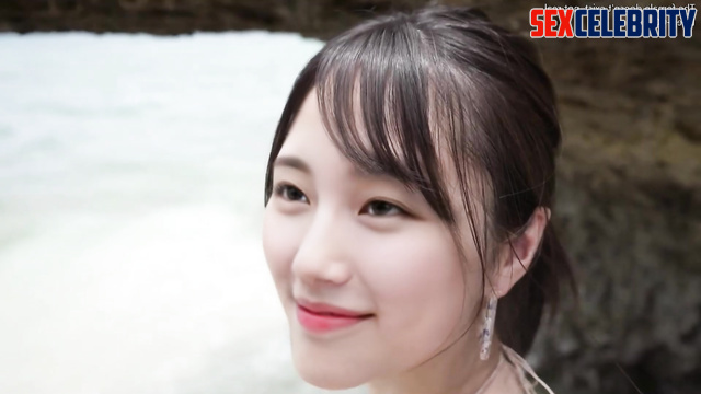 Suzy (수지 미쓰에이) K-pop cutie posing on the beach - face swap