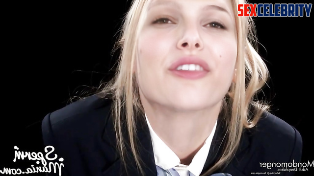 Horny schoolgirl is waiting for your cumshot / fake Natalie Portman