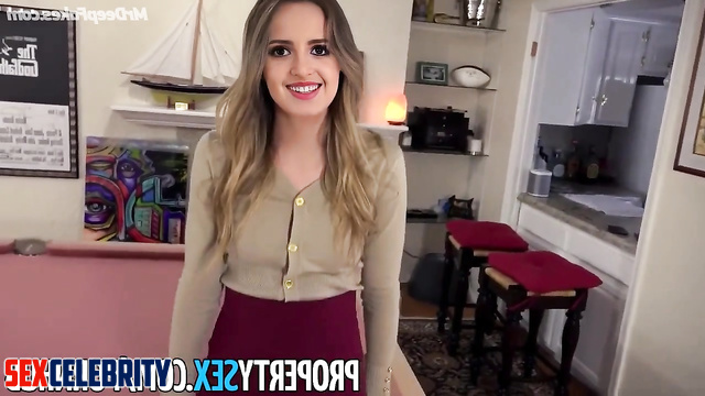 Sexy Wendy Carrera and Laura Marano invited you at their home, fakeapp