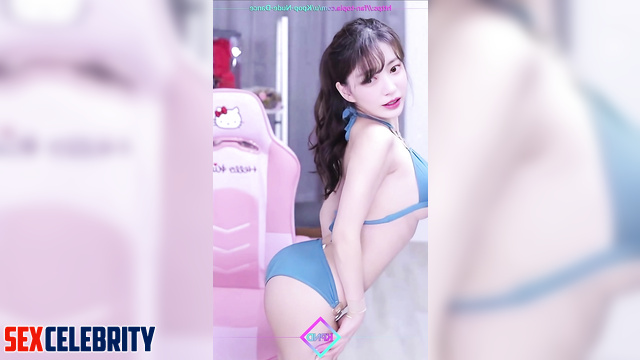 사쿠라 르세라핌 slut in bikini having fun with dance (Sakura face swap)