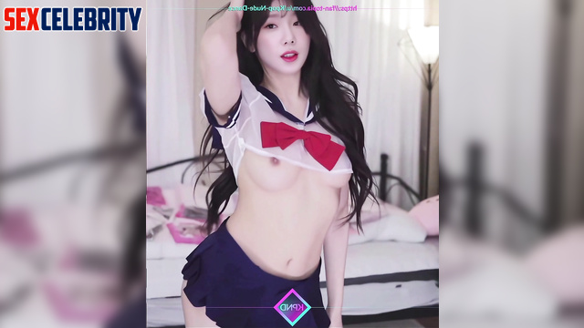 Schoolgirl Taeyeon SNSD dancing erotic dances (태연 딥 페이크 에로틱) A.I.