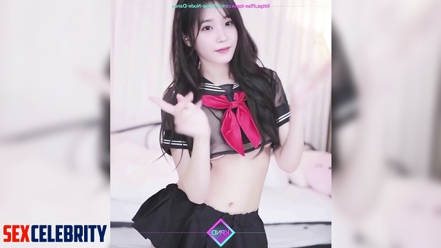 IU (이지은 열정적 섹스) solo adult video - brunette likes erotic dances