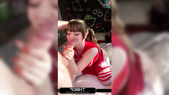 Maisie Williams - juicy whore savors the taste of cock - fakeapp