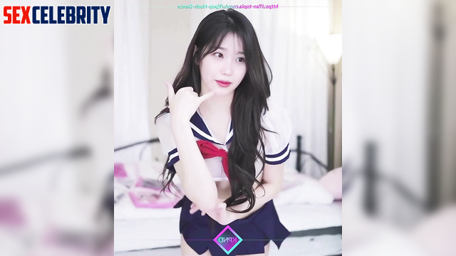 Fake IU (이지은 가짜 포르노) hot babe in schoolgirl costume dances on camera