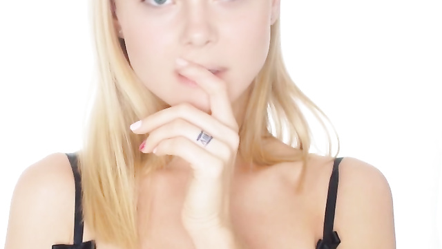 Beauty blonde Elle Fanning in deepfake pov porn - blowjob all day