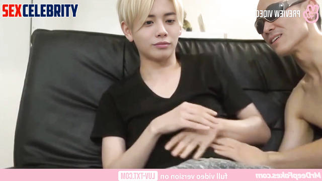 Gentle gay loves gentle caresses (태현 투모로우바이투게더) Taehyun face swap