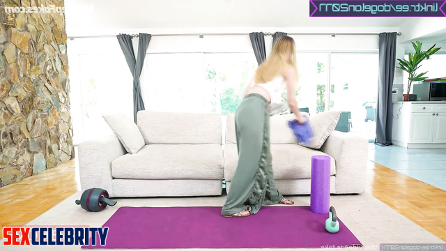 Sex is more interesting than yoga - Somi (전소미 아이오아이) real fake, pov