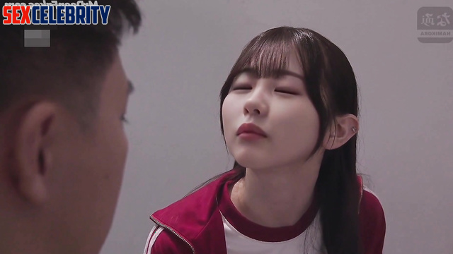 Teens enjoying oral sex in the locker room, ai Tanaka Miku 田中美久 性別