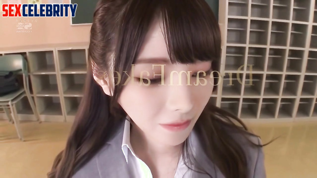 Karina caught a colleague jerking off and this is what happened 카리나 에스파 ai