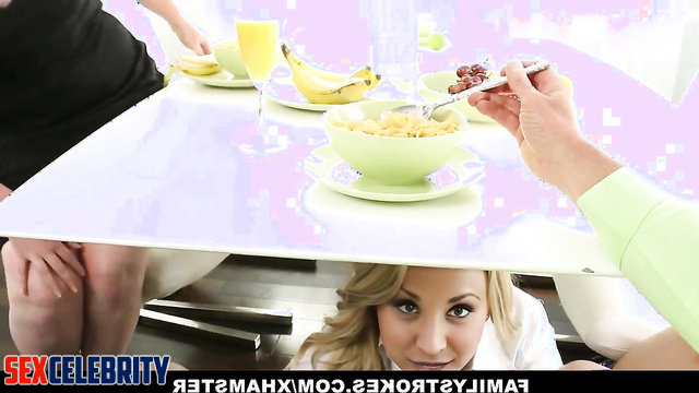 Daddy's dick is better than her boyfriend's - Kaley Cuoco internet celeb