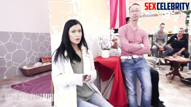 Angelina Jolie comes to a huge bukkake orgy - real fakes