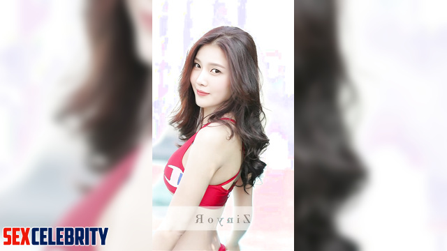 Red Velvet (레드벨벳) / Beautiful lady teasing - Joy 조이 스마트한 얼굴 변화