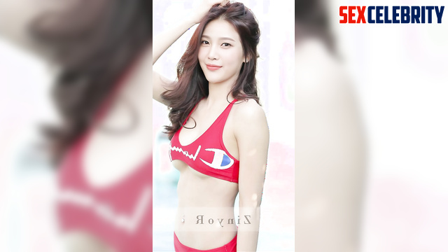 Red Velvet (레드벨벳) / Beautiful lady teasing - Joy 조이 스마트한 얼굴 변화