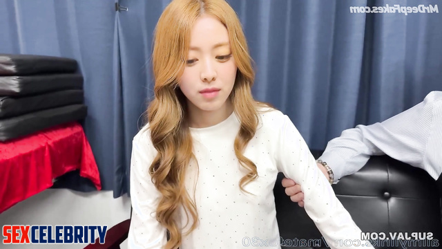 Redhead slut sucking and fucking at the same time - Yuna fakeapp 신유나 있지