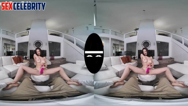 Fake Jennifer Connelly took a vibrator in bed with you