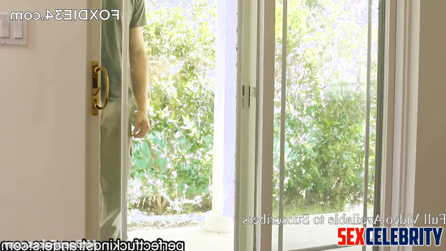 Elizabeth Olsen moaned so sweetly while he caressed her with tongue, ai