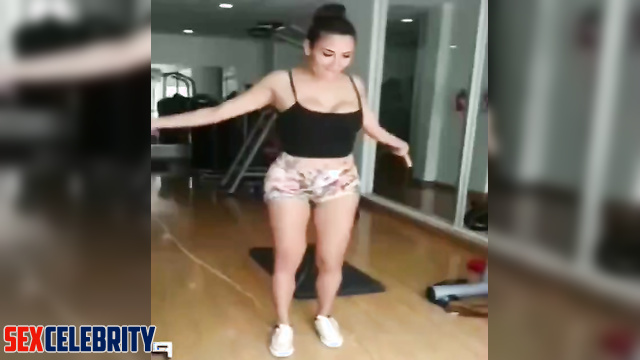 AI Jackie Guerrido skipping rope