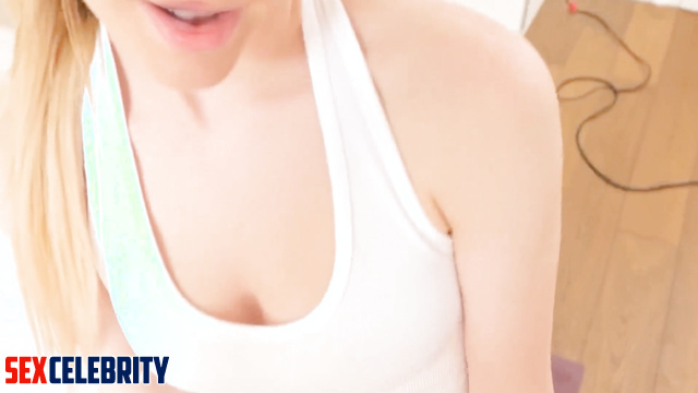 Sydney Sweeney fake celebrity porn / her pussy likes it