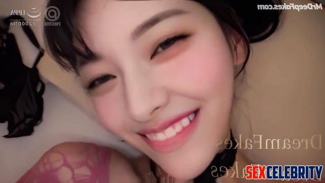 After champagne client did something indecent to her, fake Yuna (신유나 있지)