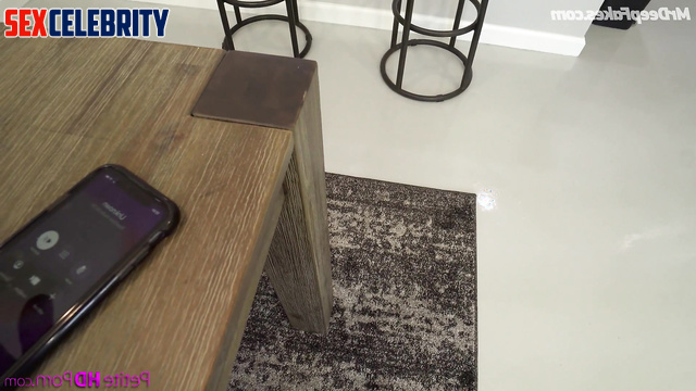 Pretty with baby face seduced her stepdaddy - Ariel Winter pov adult tape