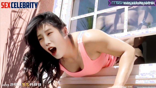 Taeyeon got stuck in the window and he took advantage of it, ai 태연 소녀시대