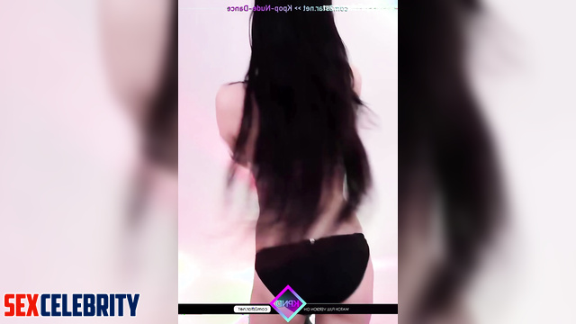 Playful brunette dancing funny for you - fakeapp Yuna 신유나 있지