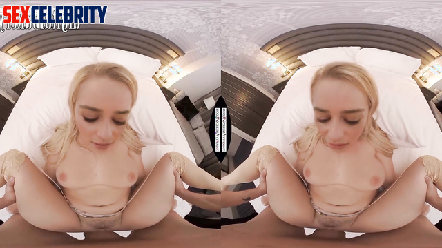 Emilia Clarke will do anything for her boss [VR deepfakes]