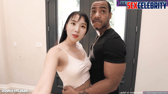 Cool orgasm with a strong black guy - Eunbi (권은비 아이즈원) interracial porn