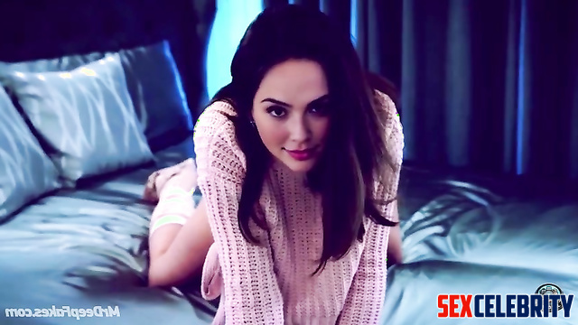 Gal Gadot deepfake hot missionary fuck, cock in pussy is just huge