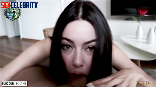 Beauty actrees Emma Stone loves pleasing boys with her mouth, A.I.