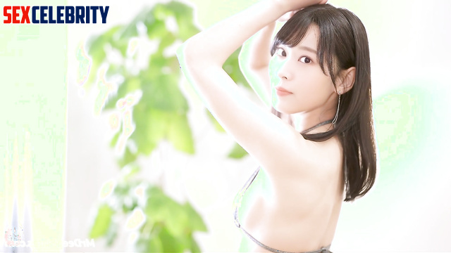 Bikini girl enjoying his touches / Minju (김민주 아이즈원) deepfake erotic