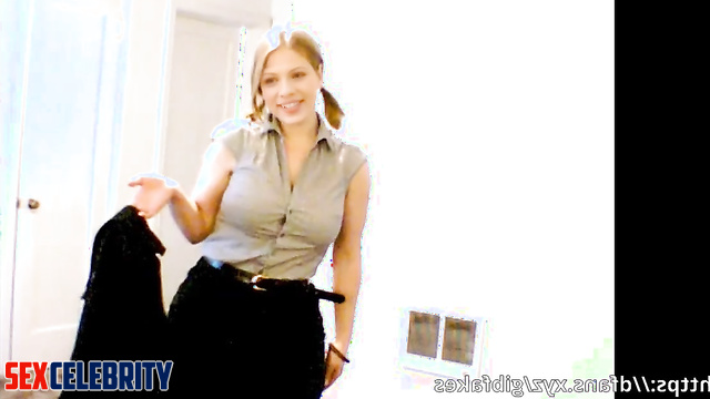 Star with huge tits Michelle Trachtenberg is going to have a client, ai