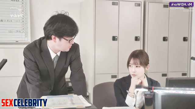 Colleagues having fun while others don't know about it, Giselle 지젤 에스파 ai