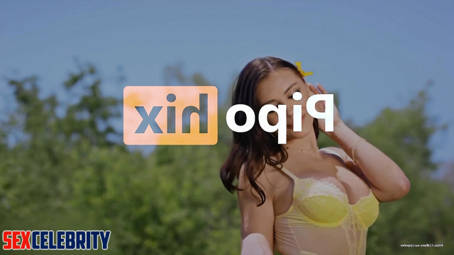 Mila Kunis smart face change / horny woman fucked a black cock