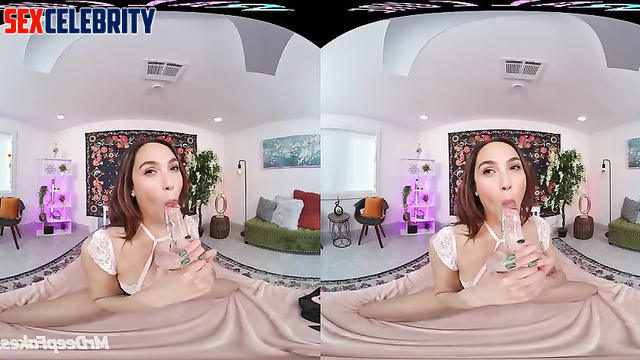 Horny Gal Gadot deepfake VR dirty talk, play with dildo and vibrator