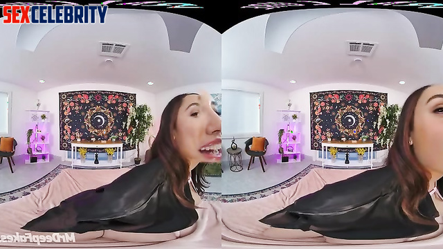 Horny Gal Gadot deepfake VR dirty talk, play with dildo and vibrator