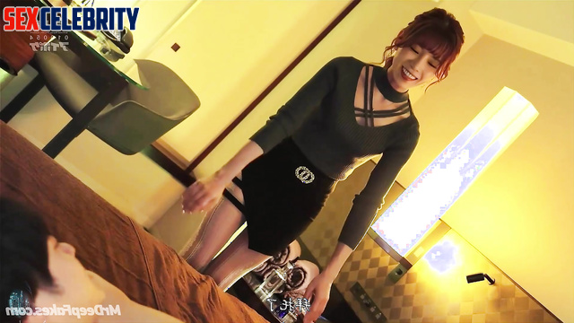 Girl smiling and licking your dick, Taeyeon SNSD pov fakeapp 태연 딥 페이크 에로틱