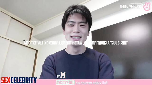 Brunet undressing on camera right now, Jaehyun (재현 엔시티) ai scene