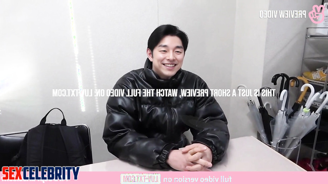 He wants to please his handsome lover with flowers, ai Gong Yoo 공유 진짜 가짜