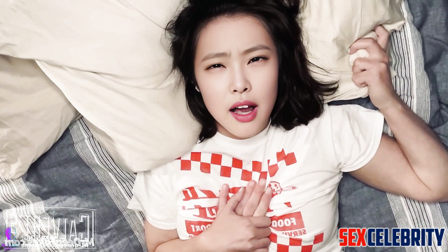 Horny brunette masturbating lying on the bed, Jennie (제니 블랙핑크) real fake