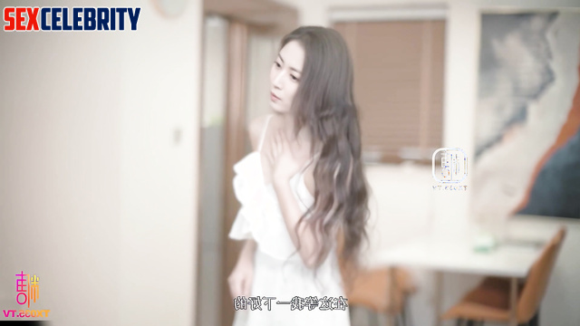 His small penis cumed her cute shaved pussy / Chen Yuqi ai 陈钰琪 充满激情的性爱