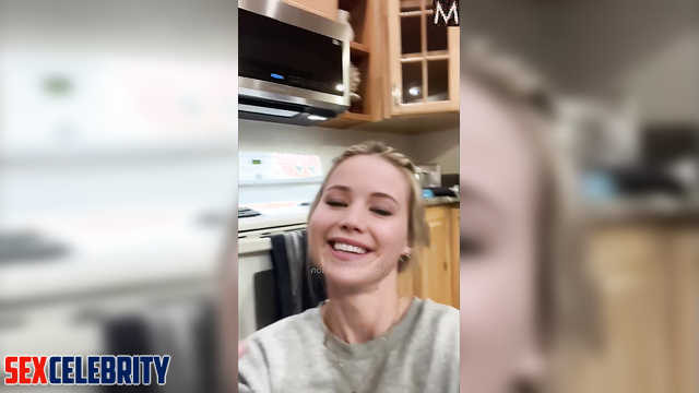 Cool sex scenes with Jennifer Lawrence - her stud cuming in her mouth now