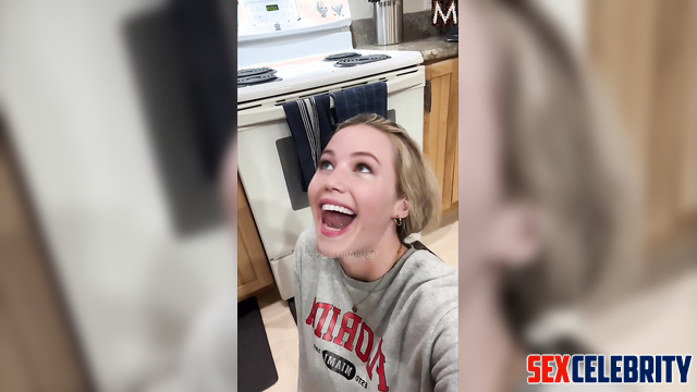 Cool sex scenes with Jennifer Lawrence - her stud cuming in her mouth now