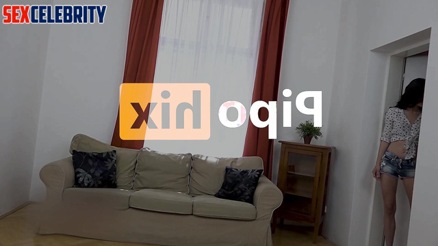 Petite lady and a huge vibrator - Mandy Moore solo deep learning program