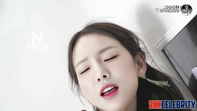 She lied that you were her first (Taeyeon in adult tapes) 태연 소녀시대