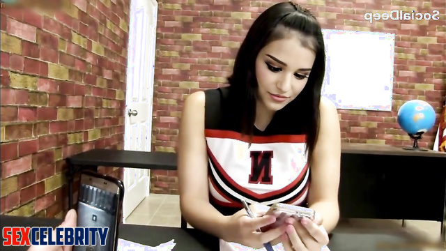 Cheerleader didn't mind the teacher fucking her, Brooke Monk real fake